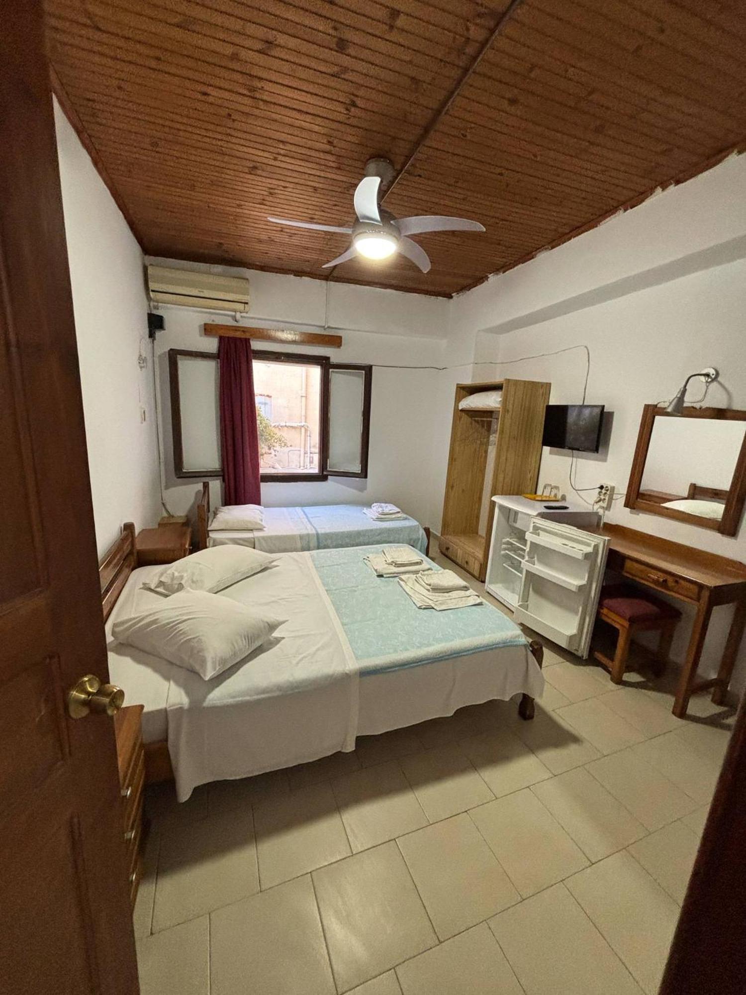 Stelios Rooms To Rent Khania Eksteriør bilde