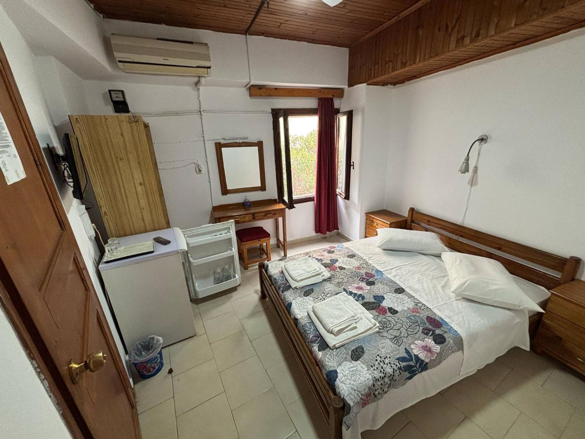 Stelios Rooms To Rent Khania Eksteriør bilde